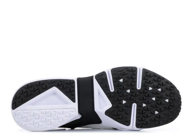 Nike AIR HUARACHE DRIFT 'WHITE RED BLACK' sneakers, white